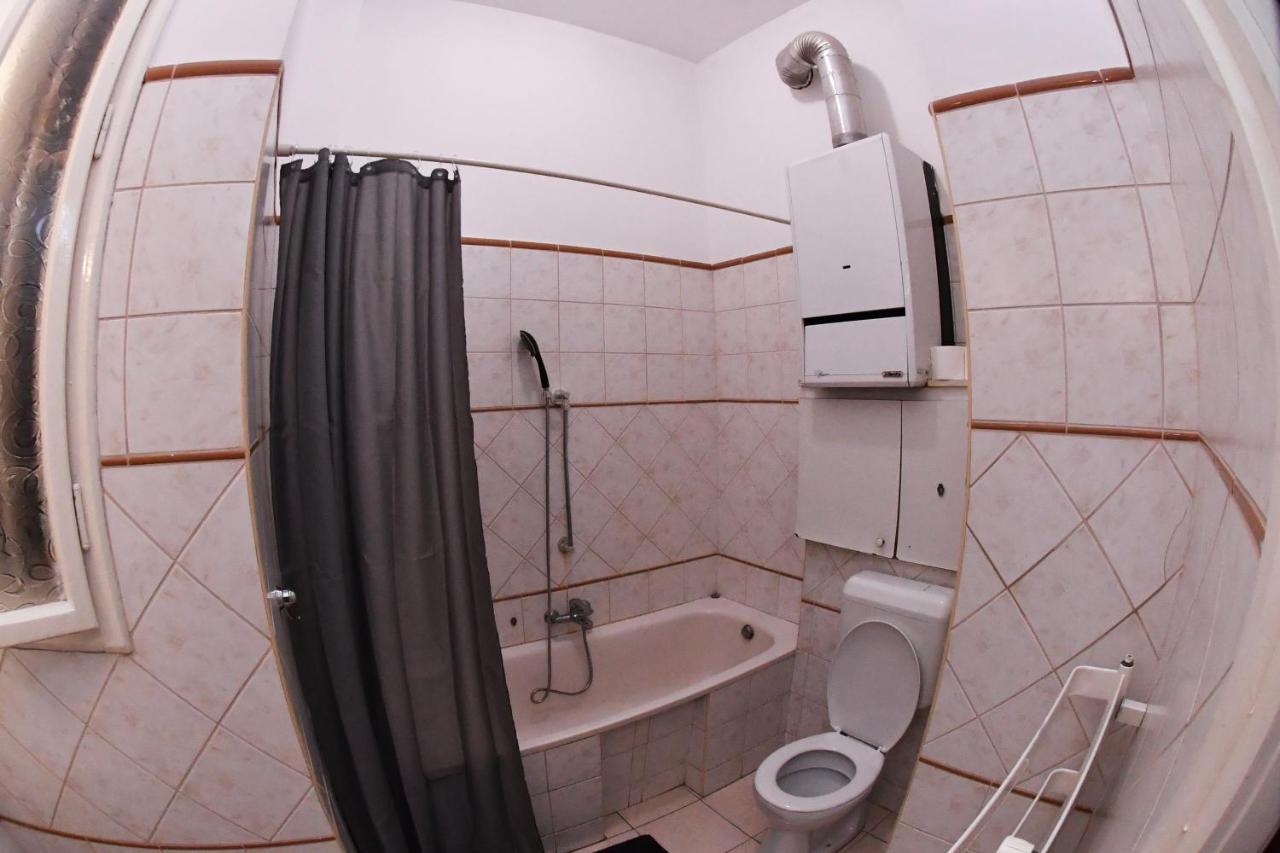 Five Seasons Vaci Utca Apartment Budapeste Exterior foto
